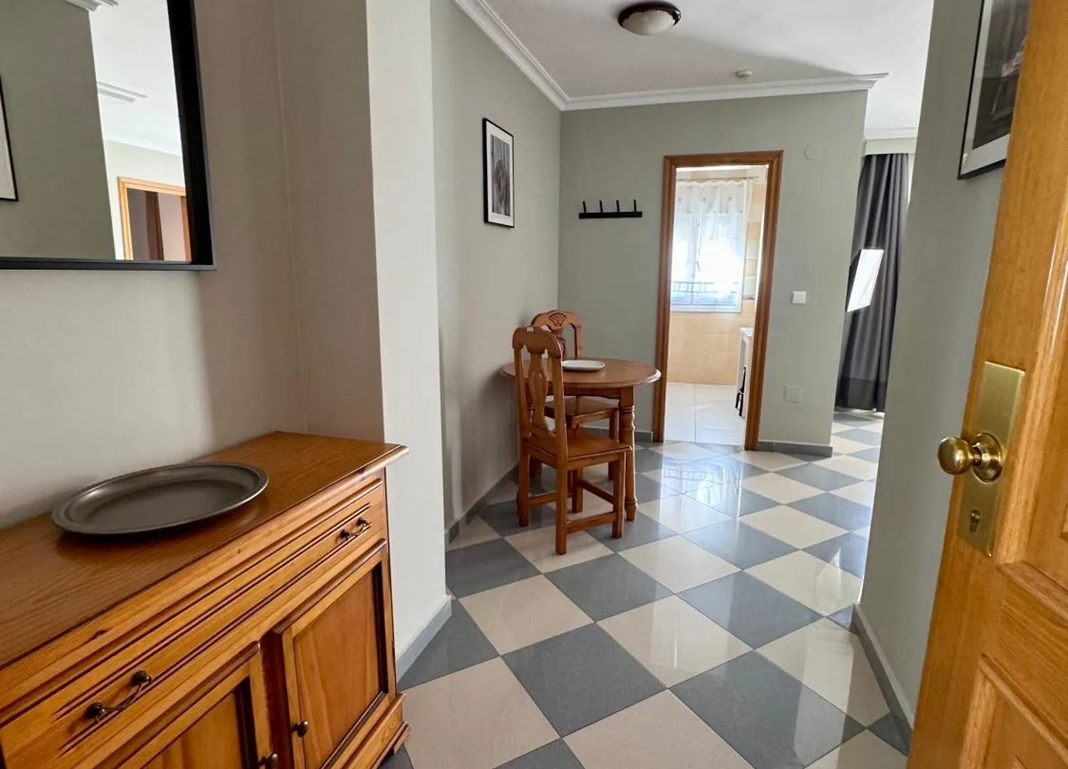 Apartamentos Nina De Oro Torremolinos