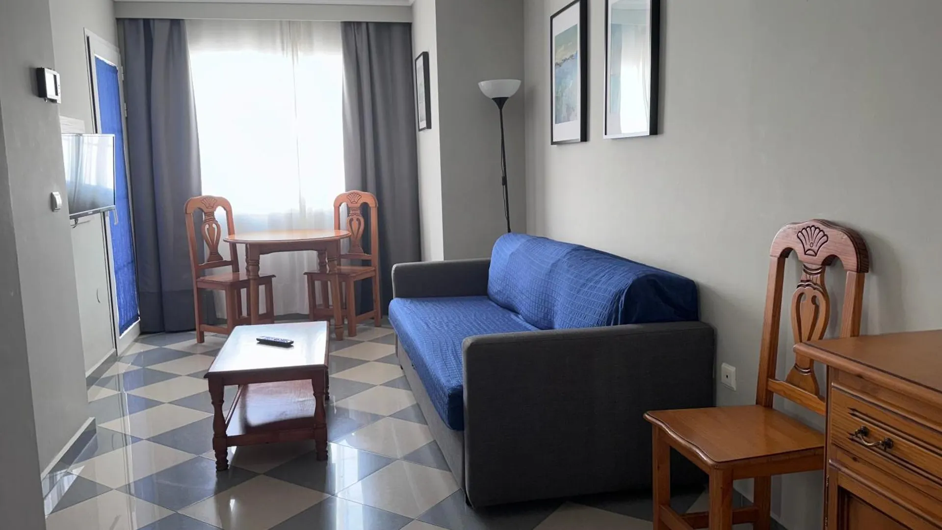 Apartamentos Nina De Oro Torremolinos