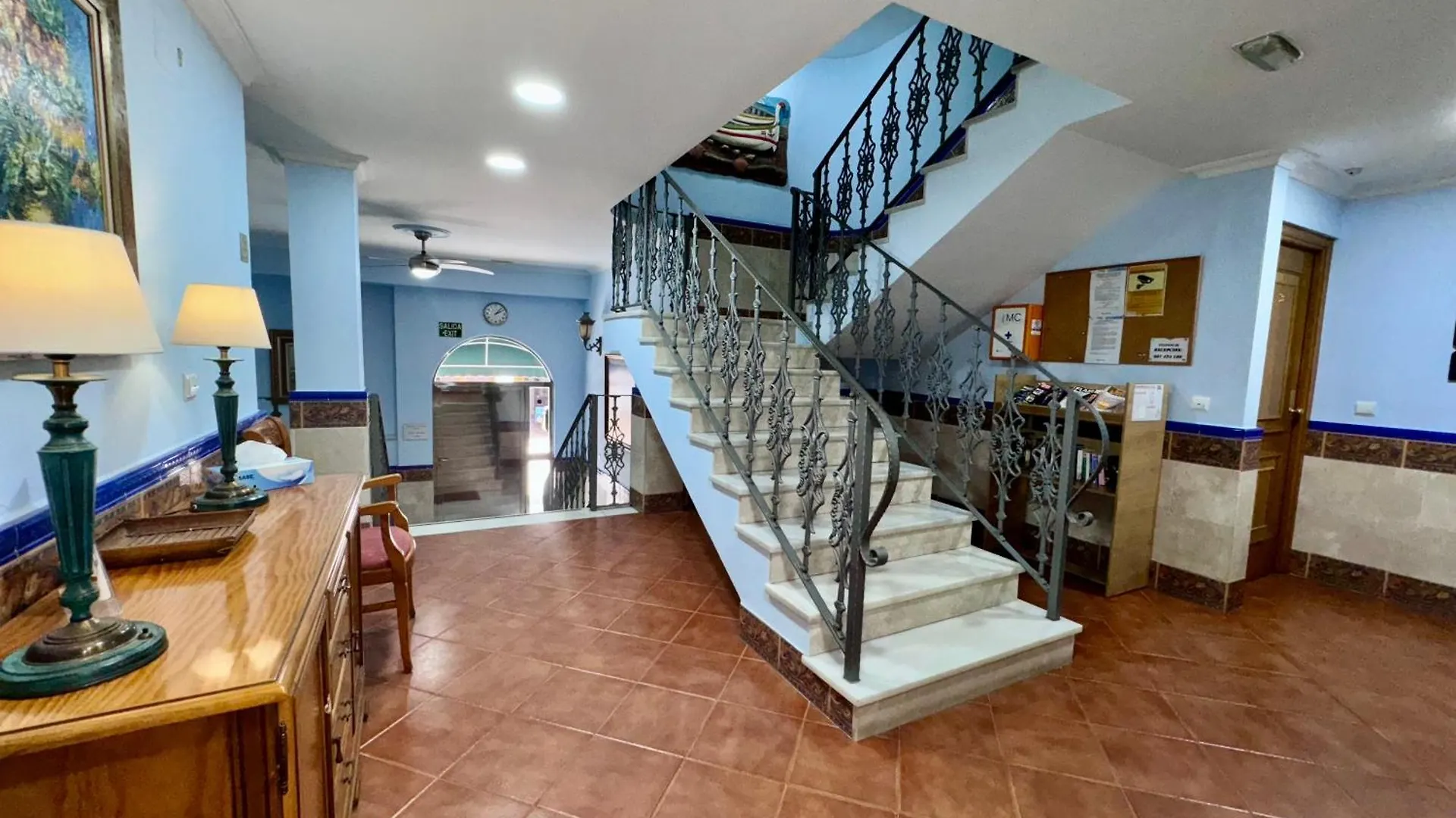 Apartamentos Nina De Oro Torremolinos