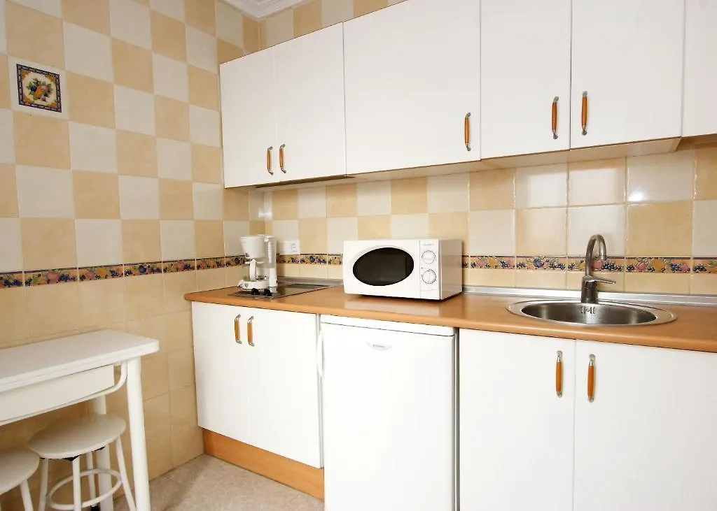Apartamentos Nina De Oro Torremolinos
